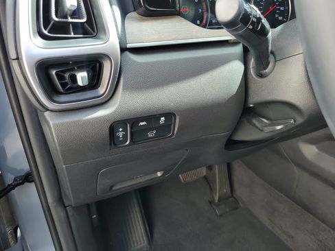 Certified 2023 Kia Sorento EX w/ Panoramic Sunroof Package FWD image 16