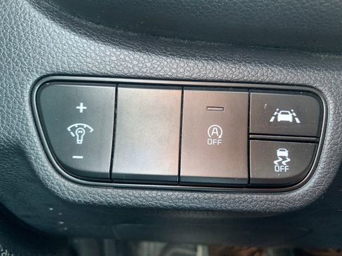 Used 2022 Kia Seltos LX image 19