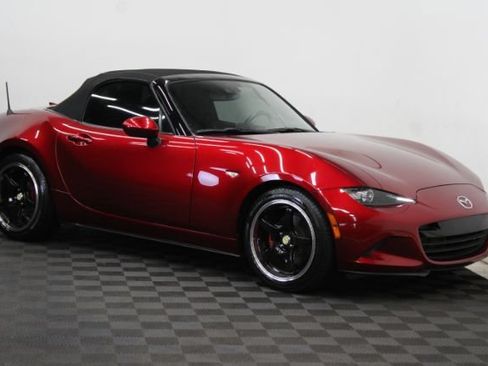 Used 2022 MAZDA MX-5 Miata Grand Touring w/ Weather Package RWD image 25