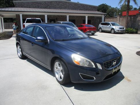 Used 2013 Volvo S60 T5 FWD image 3