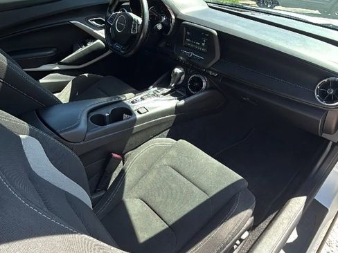 Used 2017 Chevrolet Camaro LT RWD image 23