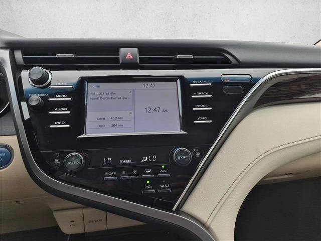 Used 2018 Toyota Camry LE FWD image 13