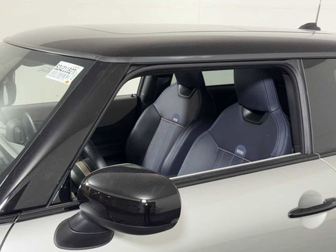 Certified 2025 MINI Cooper S image 26