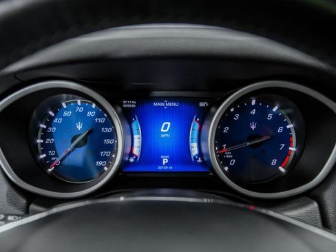 Used 2016 Maserati Ghibli RWD image 18