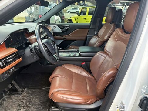 Used 2021 Lincoln Aviator Reserve w/ Equipment Group 210A image 13