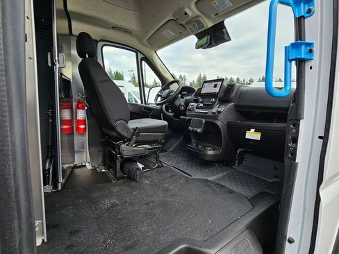 New 2024 RAM ProMaster 3500 w/ Delivery Van Package image 12
