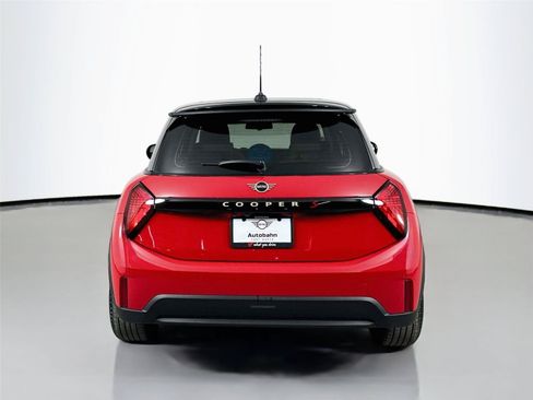 Certified 2025 MINI Cooper S FWD image 5