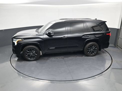 Used 2024 Toyota Sequoia Platinum AWD/4WD image 29
