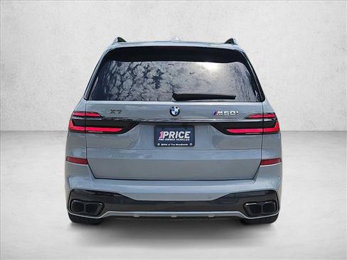 Used 2025 BMW X7 M60i AWD/4WD image 7