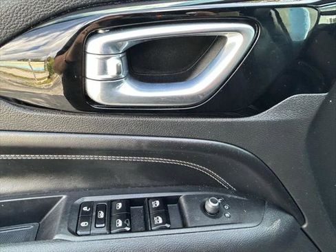 Certified 2022 Jeep Compass Altitude image 16