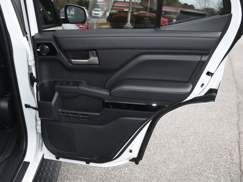 Used 2025 Toyota 4Runner Limited w/ Tow Technology Package image 21