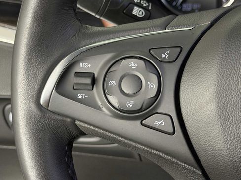 Used 2021 Buick Enclave Avenir w/ Avenir Technology Package FWD image 27