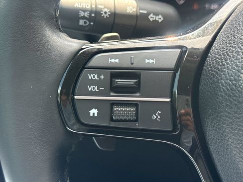 Certified 2025 Honda Pilot EX-L image 30