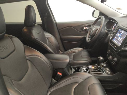 Used 2023 Jeep Cherokee Altitude Lux image 21