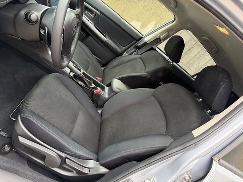 Used 2015 Subaru Crosstrek 2.0i Premium image 15