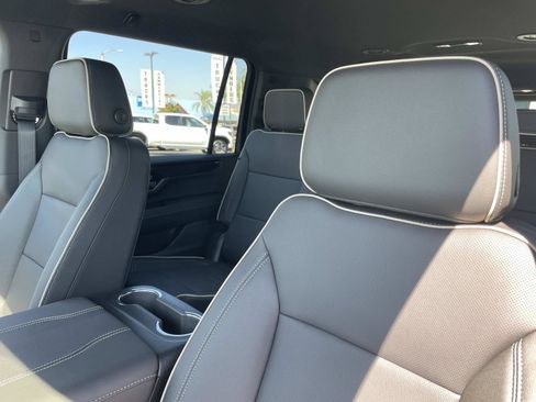 New 2026 GMC Yukon XL Elevation AWD/4WD image 22