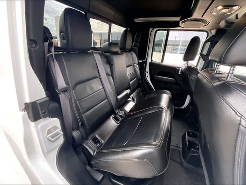 Used 2021 Jeep Gladiator Overland w/ Popular Equipment Package image 19
