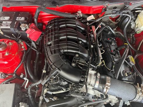 Used 2012 Ford Mustang Convertible RWD image 19