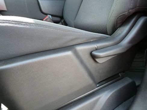 Certified 2022 Chevrolet Silverado 1500 Custom AWD/4WD image 24