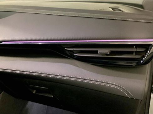 Used 2025 Buick Envision Preferred image 16