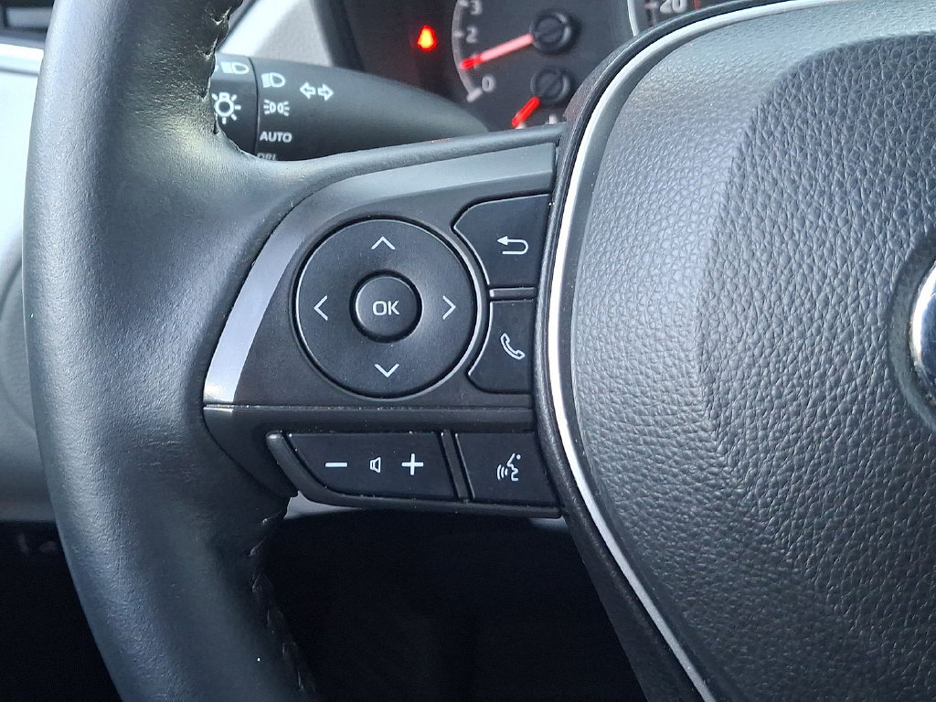 Used 2022 Toyota Corolla Cross LE FWD image 22