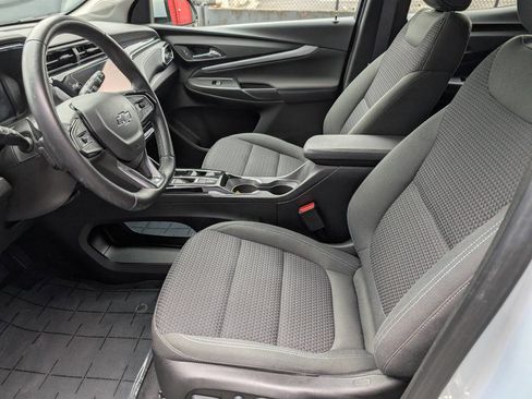 Used 2023 Chevrolet Bolt EUV LT w/ Comfort Package FWD image 10