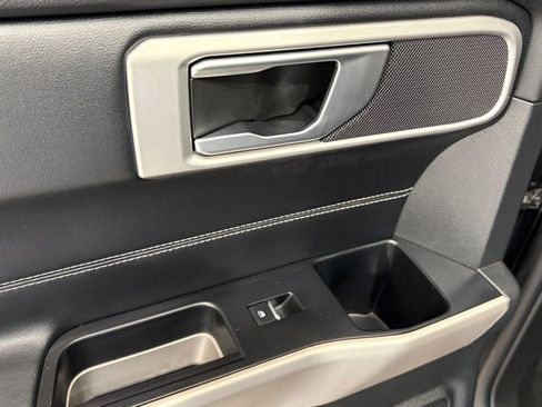 Used 2023 Ford Explorer XLT w/ Equipment Group 202A image 18