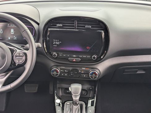 Certified 2024 Kia Soul EX FWD image 14