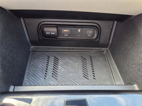 Used 2024 Kia Sportage EX image 23