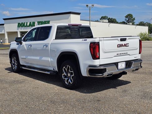 Used 2024 GMC Sierra 1500 SLT w/ SLT Premium Plus Package AWD/4WD image 14