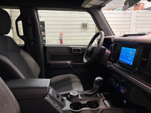 Used 2023 Ford Bronco 4-Door image 27