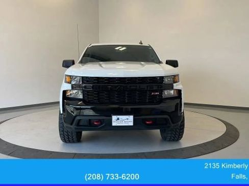Used 2021 Chevrolet Silverado 1500 Custom Trail Boss w/ LPO, Dark Essentials Package image 2