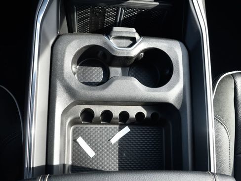 New 2026 RAM 3500 Laramie AWD/4WD image 21