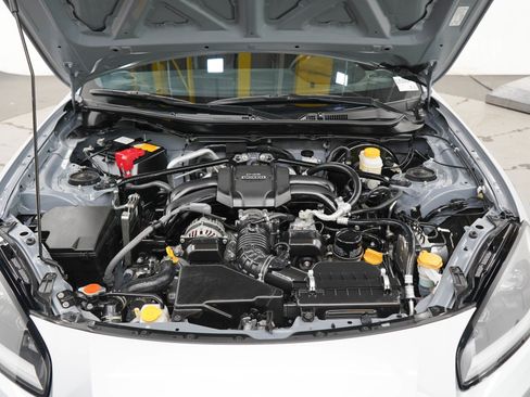 Used 2025 Toyota GR86 Premium w/ Performance Package RWD image 27
