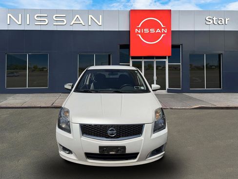 Used 2012 Nissan Sentra 2.0 SR FWD image 2