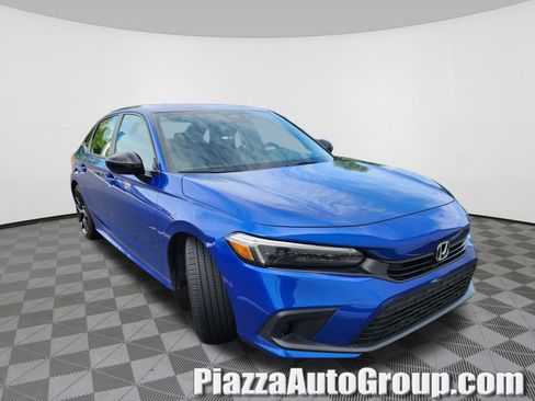 Used 2023 Honda Civic Sport image 1