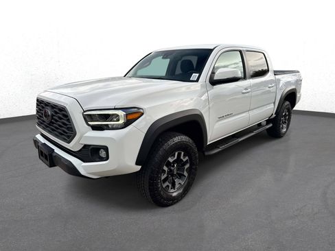 Used 2022 Toyota Tacoma TRD Off-Road w/ Technology Package AWD/4WD image 7