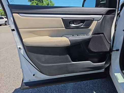 Used 2017 Honda CR-V LX image 15