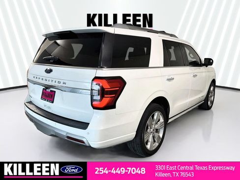 Used 2023 Ford Expedition Platinum RWD image 9