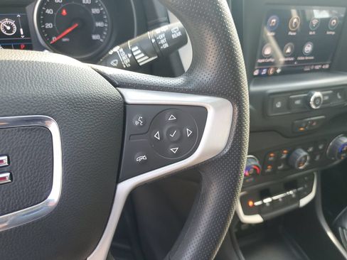 Used 2023 GMC Terrain SLE w/ Driver Convenience Package FWD image 18