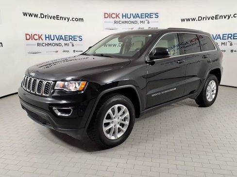 Used 2022 Jeep Grand Cherokee Laredo E AWD/4WD image 1