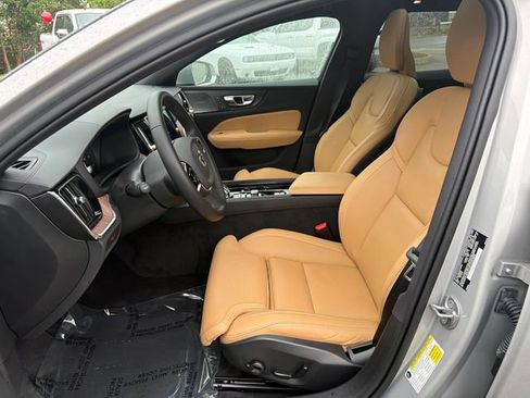 Used 2025 Volvo V60 B5 Cross Country Ultra w/ Protection Package Premier AWD/4WD image 25