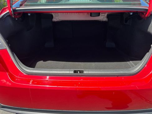 Used 2025 Toyota Camry SE FWD image 26