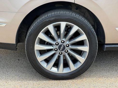 Used 2020 Lincoln Navigator Reserve w/ Luxury Package AWD/4WD image 7