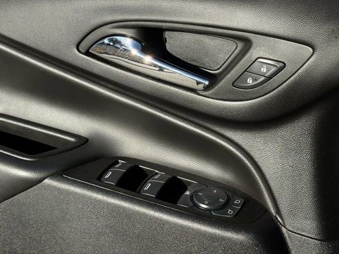 Used 2024 Chevrolet Equinox LT image 26