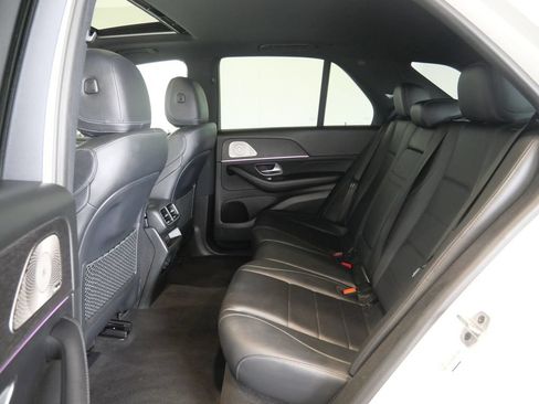 Used 2022 Mercedes-Benz GLE 350 4MATIC w/ Premium Package image 25