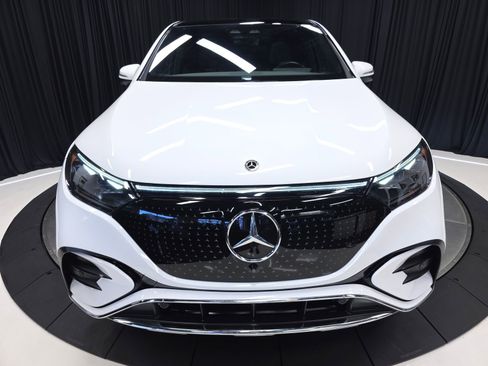 Used 2023 Mercedes-Benz EQE 500 4MATIC SUV w/ Exclusive Trim Package image 55