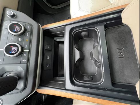 Used 2023 Land Rover Defender 110 S AWD/4WD image 40