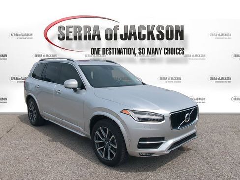 Used 2016 Volvo XC90 T6 Momentum AWD/4WD image 2