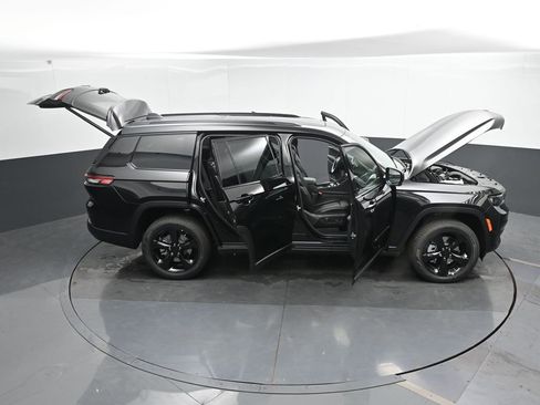 New 2025 Jeep Grand Cherokee L Limited w/ Black Appearance Package image 50